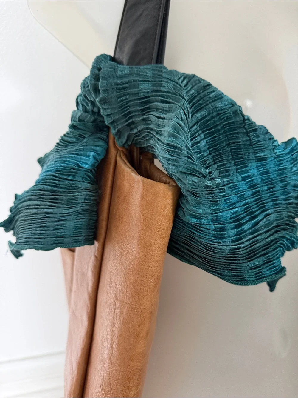 VTG Deep Teal Micro Pleated Silk Oblong Scarf / Neck Tie